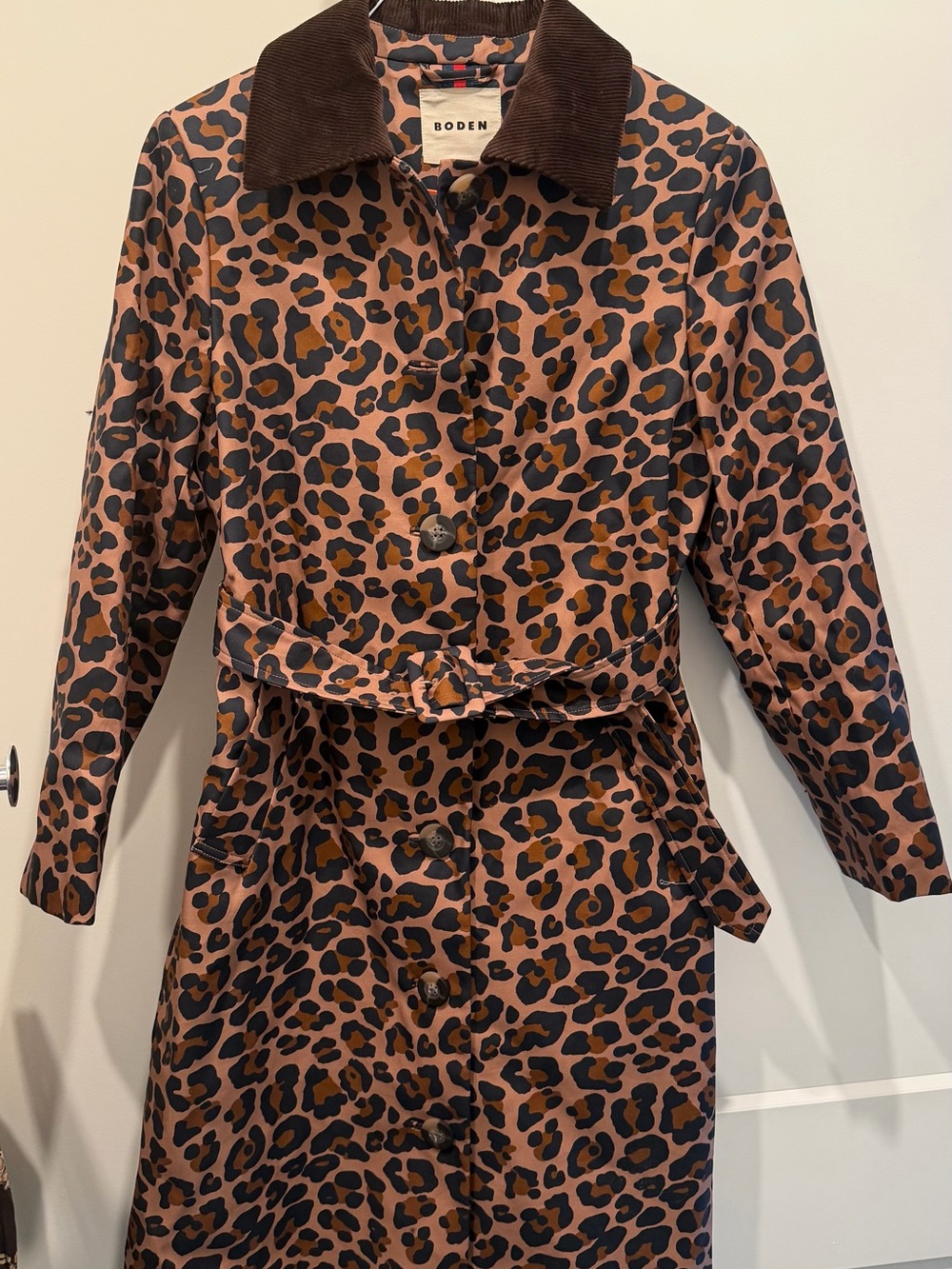 Boden Lancaster Leopard Print Mac Coat in Size US 8 - Picture 2 of 3